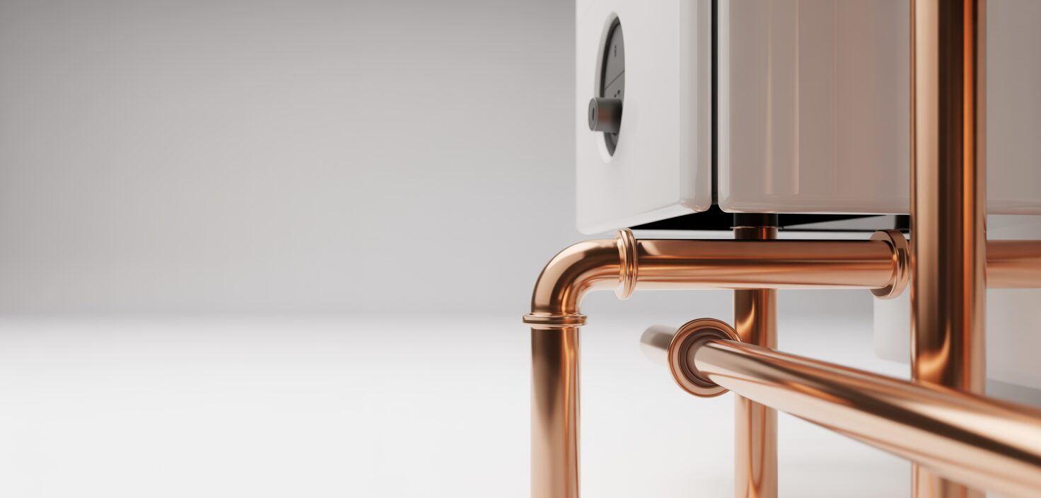 Närbild av kopparrör i fjärrvärmeanläggning, ren bakgrund, minimalistisk design.